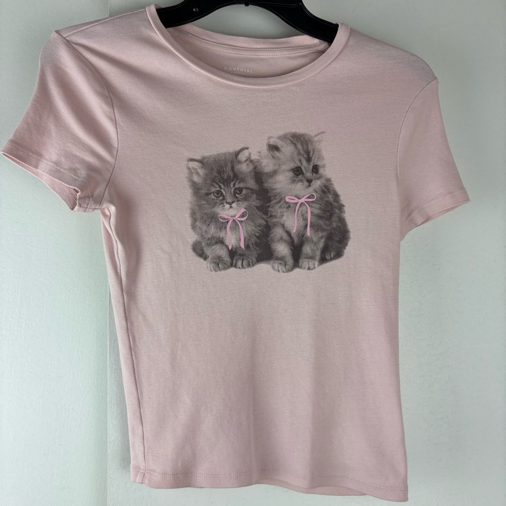 Charming Pink Cat T-Shirt